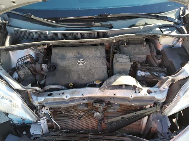5TDKK3DC3ES452232 - 2014 TOYOTA SIENNA LE 银色 照片 12