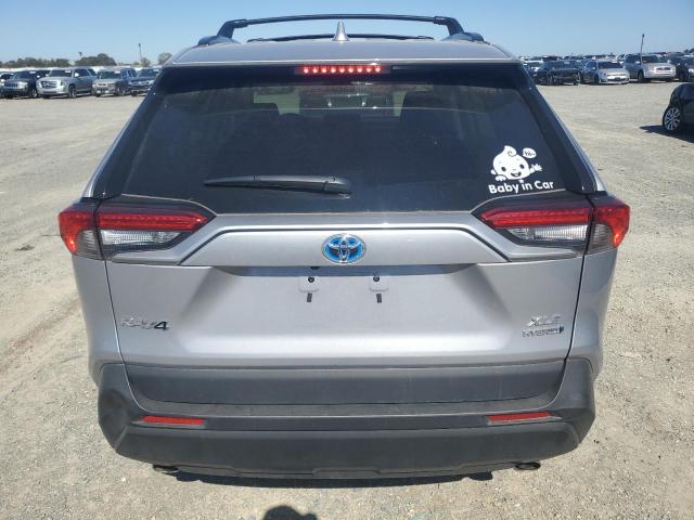 4T3RWRFV0MU040724 - 2021 TOYOTA RAV4 XLE SILVER photo 6