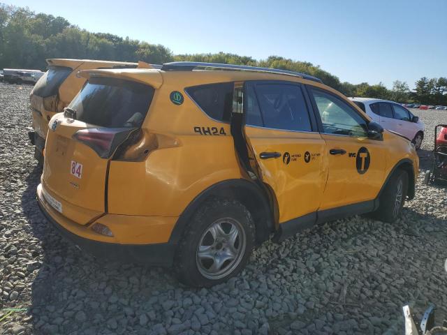 JTMRJREV2JD204872 - 2018 TOYOTA RAV4 HV LE Sarı fotoğraf 3