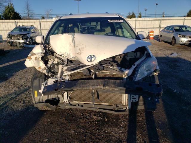 5TDKK3DC9FS595798 - 2015 TOYOTA SIENNA LE WHITE photo 5