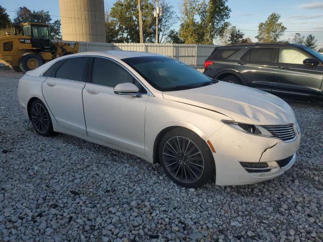 3LN6L2LU2GR625582 - 2016 LINCOLN MKZ HYBRID WHITE photo 4