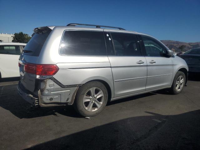 5FNRL3H96AB027502 - 2010 HONDA ODYSSEY TOURING SILVER photo 3