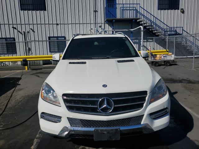 4JGDA5HB9CA084346 - 2012 MERCEDES-BENZ ML 350 4MATIC WHITE photo 5