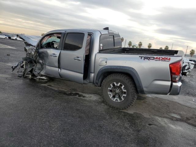 3TMCZ5AN6HM046676 - 2017 TOYOTA TACOMA DOUBLE CAB Gümüş fotoğraf 2