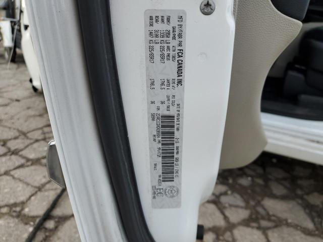 2C4RC1CGXGR285934 - 2016 CHRYSLER TOWN & COU TOURING L WHITE photo 14