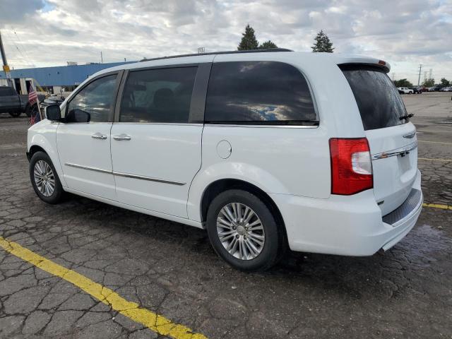 2C4RC1CGXGR285934 - 2016 CHRYSLER TOWN & COU TOURING L WHITE photo 2