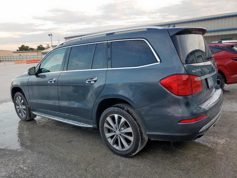 4JGDF7CE1DA101995 - 2013 MERCEDES-BENZ GL 450 4MATIC GRAY photo 2