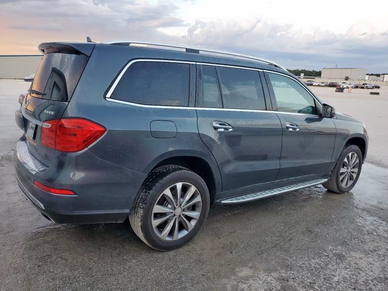 4JGDF7CE1DA101995 - 2013 MERCEDES-BENZ GL 450 4MATIC GRAY photo 3