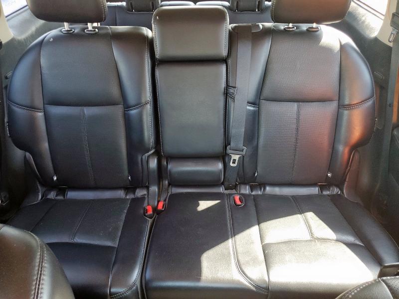 5N1DR2MN3JC661459 - 2018 NISSAN PATHFINDER S შავი ფოტო 10