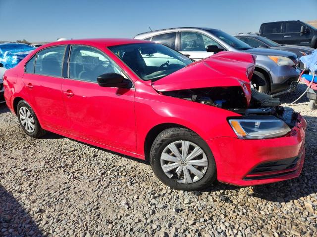 3VW2K7AJ3FM357341 - 2015 VOLKSWAGEN JETTA BASE RED photo 4