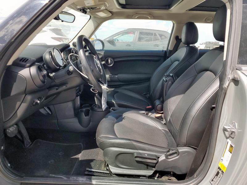 WMWXP5C5XJ2G63760 - 2018 MINI COOPER Մոխրագույն լուսանկար 7