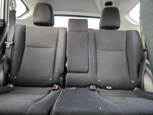 JTMRFREV7HD200876 - 2017 TOYOTA RAV4 XLE 白色 照片 10