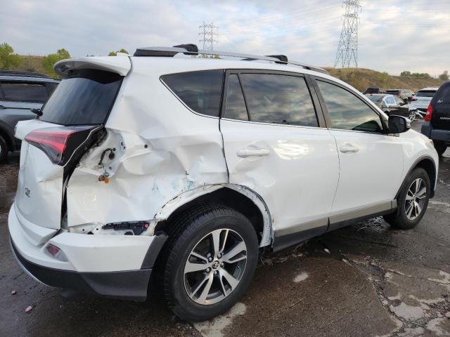 JTMRFREV7HD200876 - 2017 TOYOTA RAV4 XLE 白色 照片 3