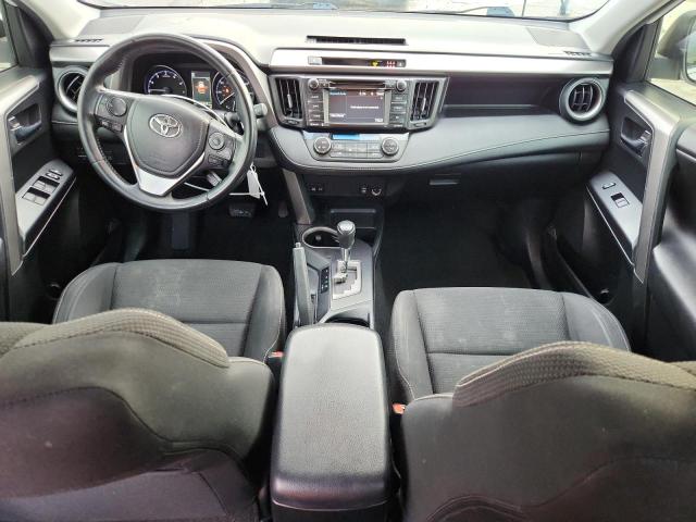 JTMRFREV7HD200876 - 2017 TOYOTA RAV4 XLE 白色 照片 8