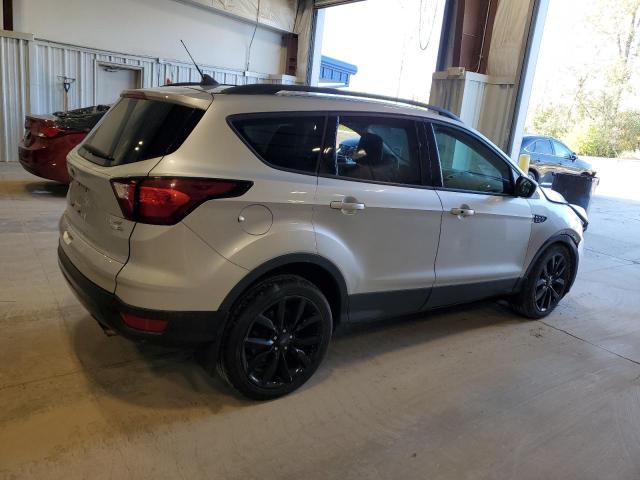 1FMCU9GD4KUB06831 - 2019 FORD ESCAPE SE Արծաթագույն լուսանկար 3