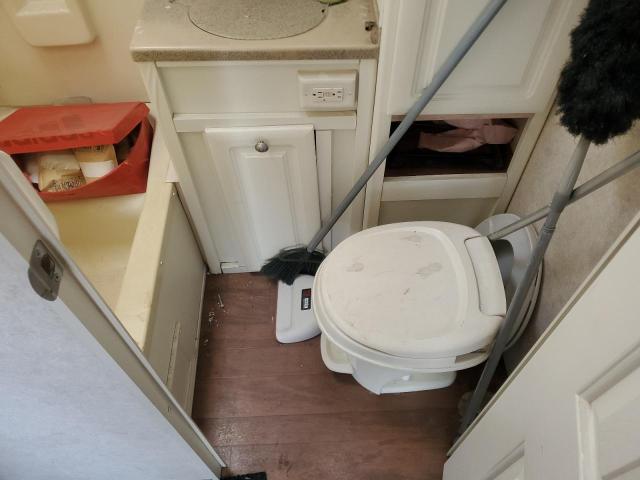 4YDT28R275G911805 - 2005 KEYSTONE OUTBACK BEIGE photo 8