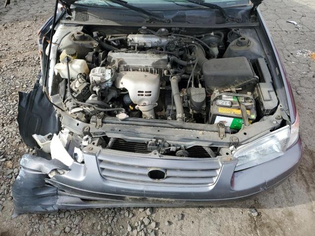JT2BG22K4W0248106 - 1998 TOYOTA CAMRY CE 灰色 照片 11
