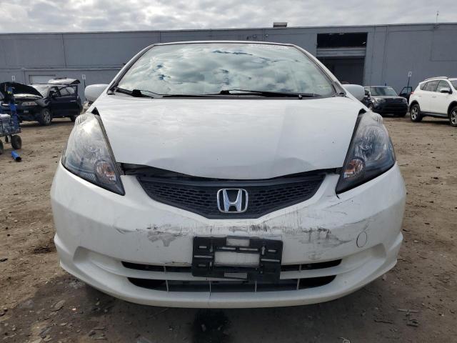 JHMGE8H32DC038474 - 2013 HONDA FIT WHITE photo 5