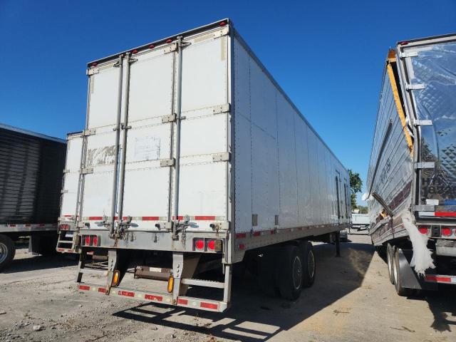 1UYVS2484DM630311 - 2013 UTILITY VS2RA WHITE photo 4