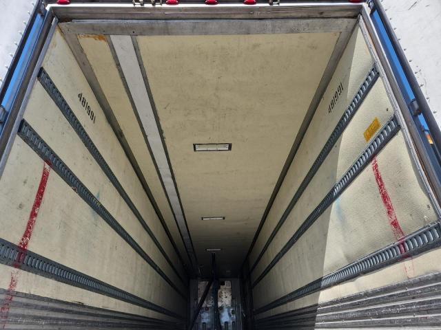 1UYVS2484DM630311 - 2013 UTILITY VS2RA WHITE photo 5