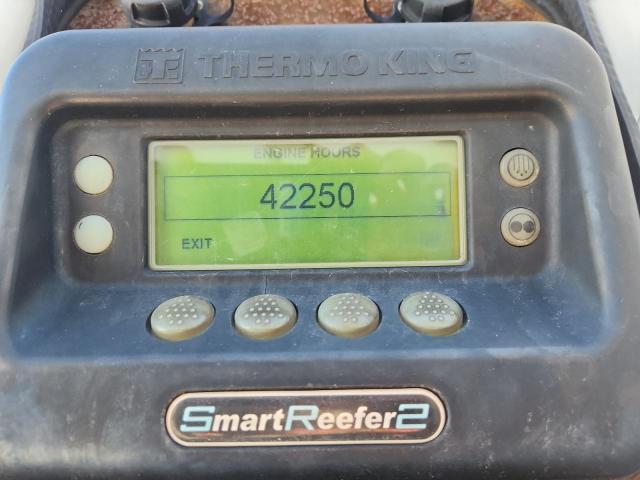 1UYVS2484DM630311 - 2013 UTILITY VS2RA WHITE photo 8