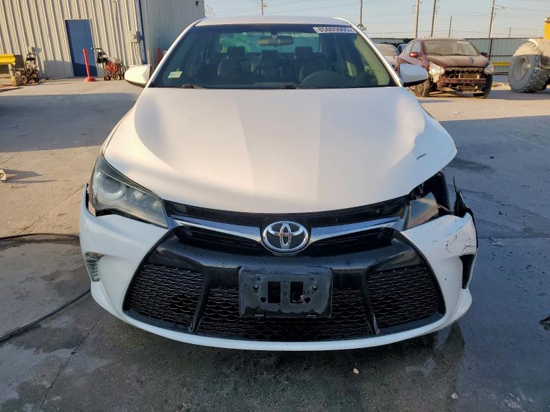 4T1BF1FKXFU995342 - 2015 TOYOTA CAMRY LE WHITE photo 5