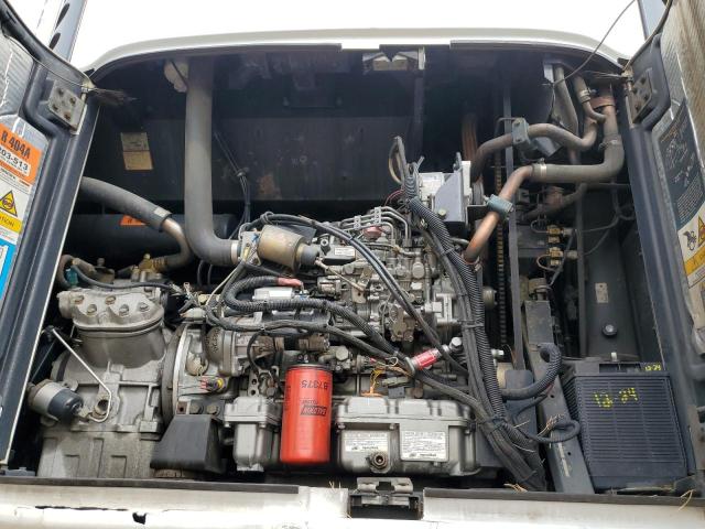 1UYVS2539AU834066 - 2010 UTILITY VS2RA 白色 照片 7