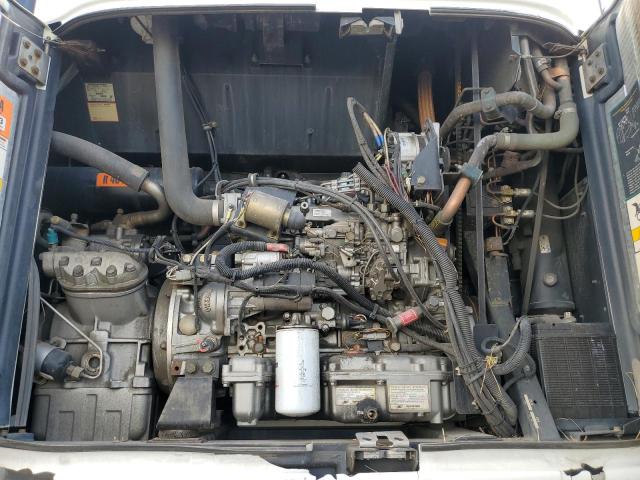 1UYVS2532AU834068 - 2010 UTILITY VS2RA თეთრი ფოტო 7