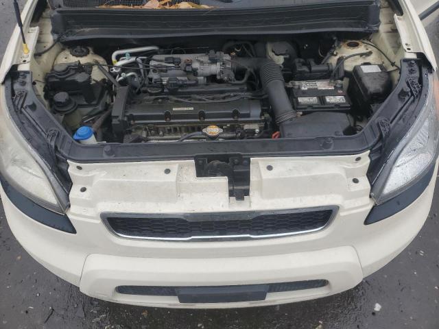 KNDJT2A28B7715089 - 2011 KIA SOUL + CREAM photo 12