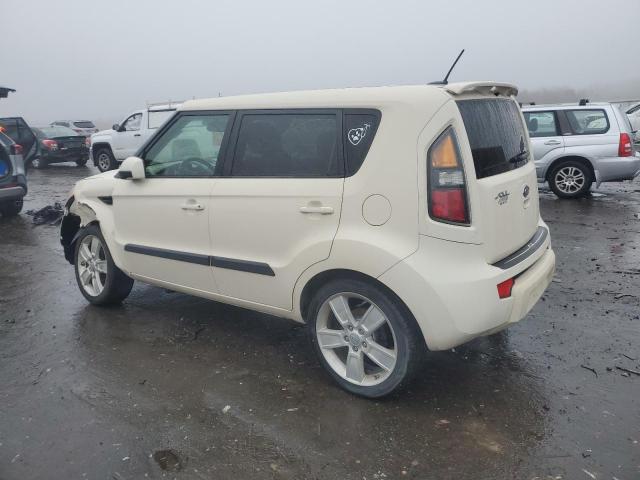 KNDJT2A28B7715089 - 2011 KIA SOUL + CREAM photo 2