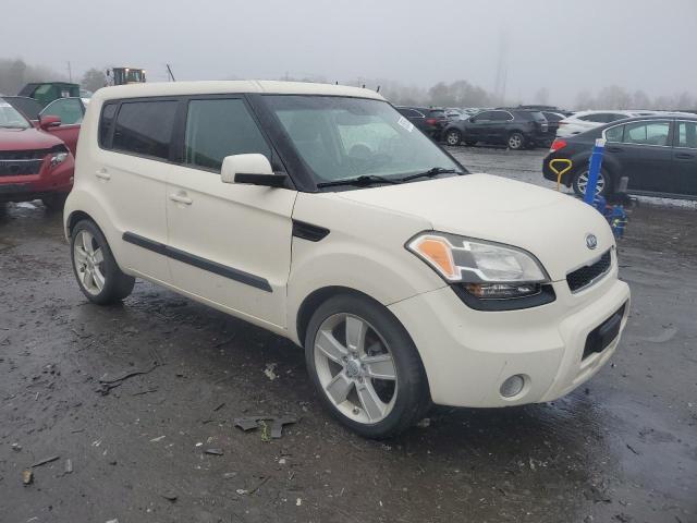 KNDJT2A28B7715089 - 2011 KIA SOUL + CREAM photo 4