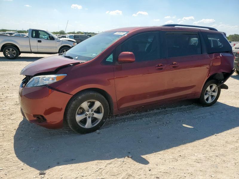 2013 TOYOTA SIENNA LE, 