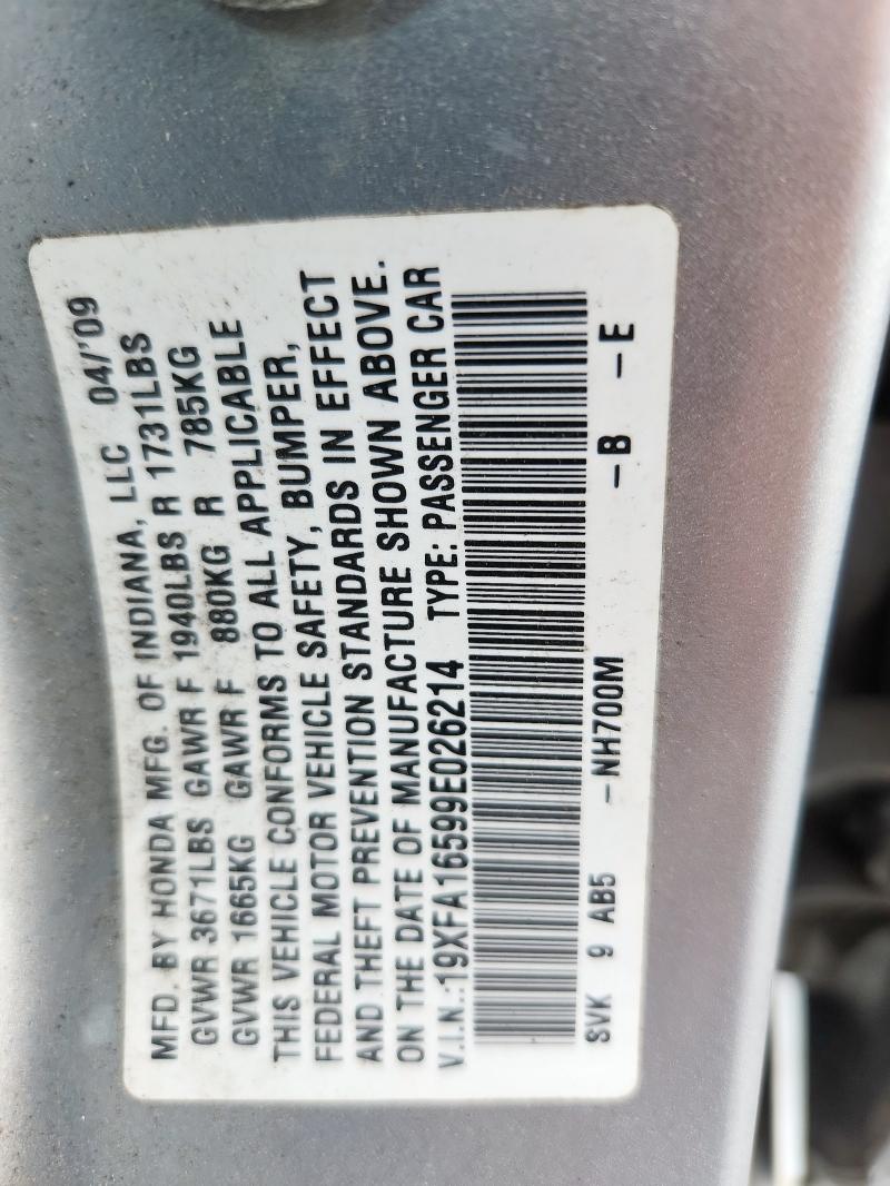 19XFA16599E026214 - 2009 HONDA CIVIC LX SILVER photo 12