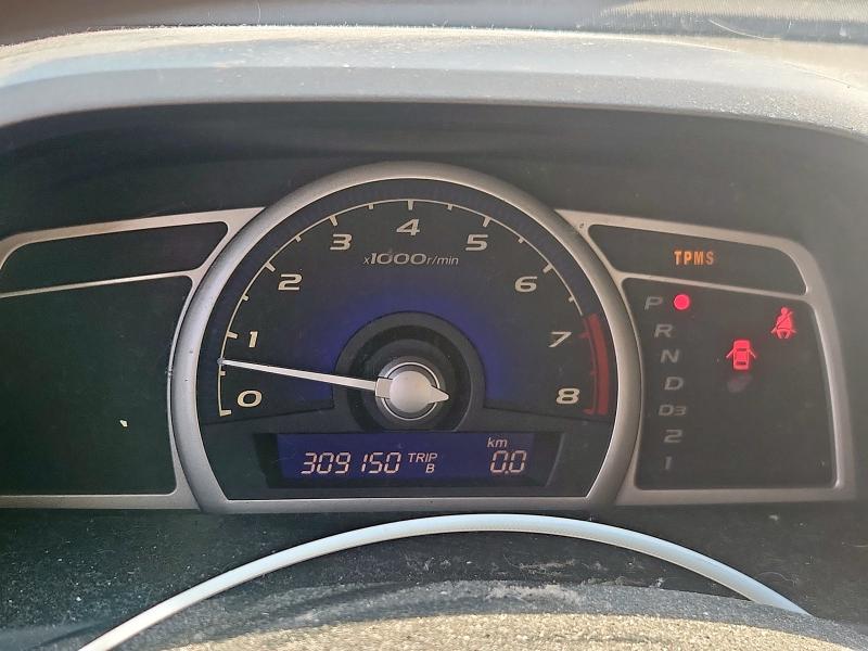 19XFA16599E026214 - 2009 HONDA CIVIC LX SILVER photo 9