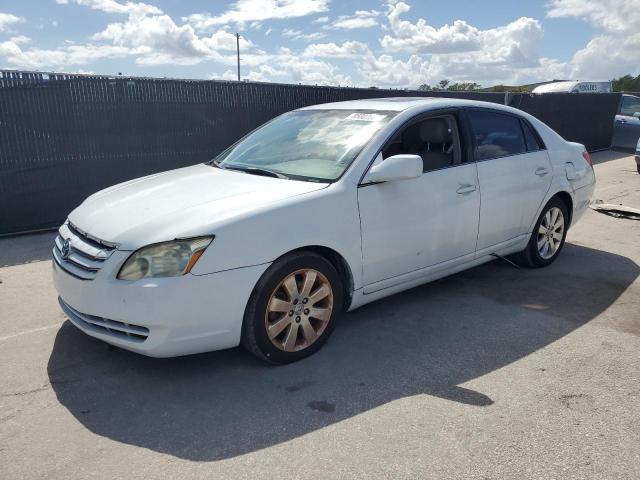 2006 TOYOTA AVALON XL, 