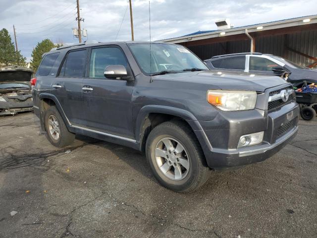JTEBU5JR1B5062189 - 2011 TOYOTA 4RUNNER SR5 GRAY photo 4