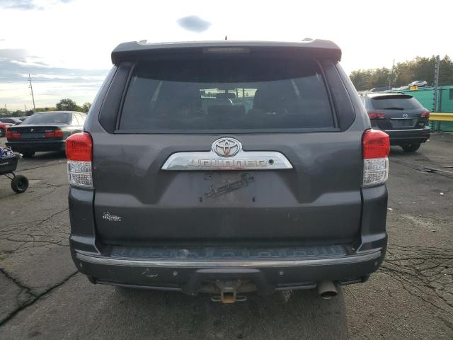 JTEBU5JR1B5062189 - 2011 TOYOTA 4RUNNER SR5 GRAY photo 6