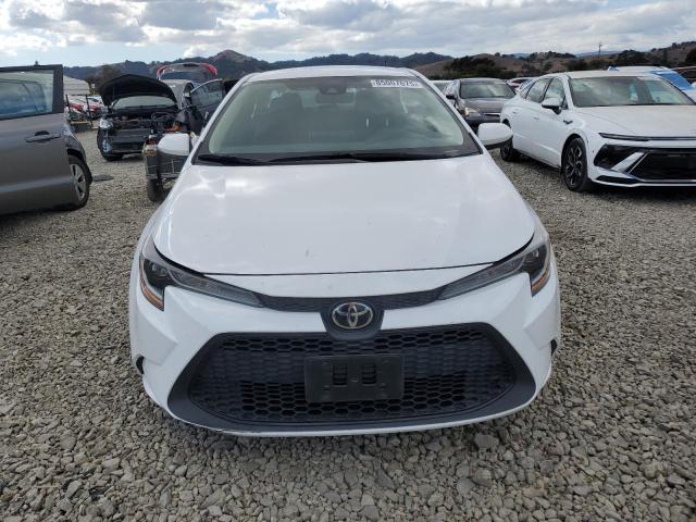 5YFEPMAE5MP157165 - 2021 TOYOTA COROLLA LE Blanc photo 5