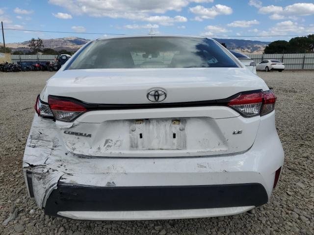 5YFEPMAE5MP157165 - 2021 TOYOTA COROLLA LE Blanc photo 6