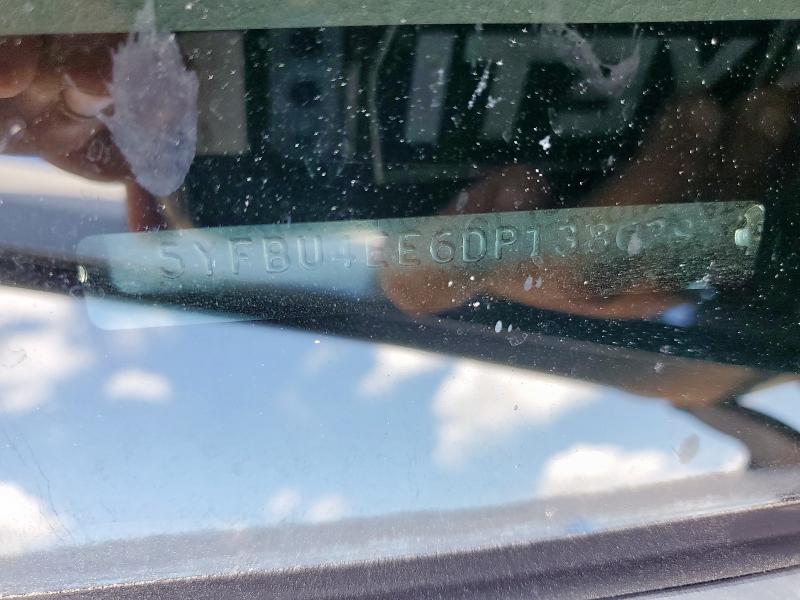 5YFBU4EE6DP138629 - 2013 TOYOTA COROLLA BASE Сірий фото 12