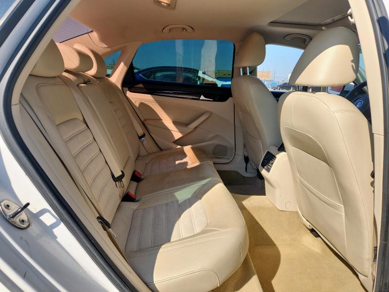 1VWCN7A38EC111267 - 2014 VOLKSWAGEN PASSAT SEL WHITE photo 10