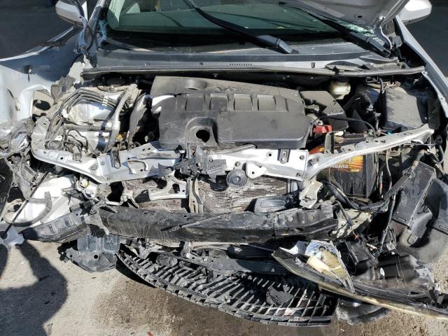 5YFBURHE0GP434422 - 2016 TOYOTA COROLLA L 银色 照片 11