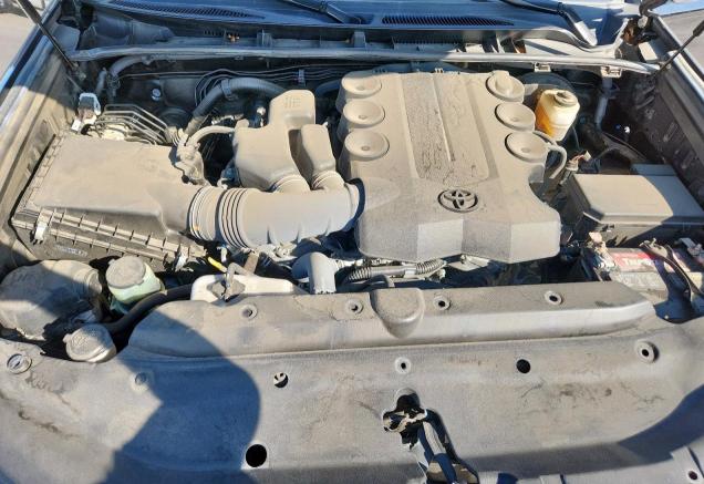 JTEZU5JR0J5180120 - 2018 TOYOTA 4RUNNER SR5 Negro foto 11