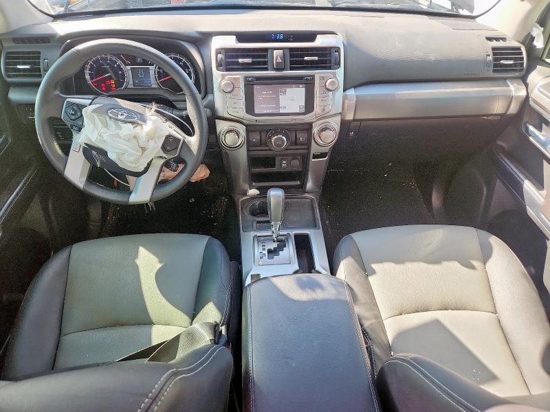 JTEZU5JR0J5180120 - 2018 TOYOTA 4RUNNER SR5 Negro foto 8