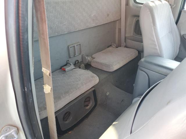5TEWM72N13Z230344 - 2003 TOYOTA TACOMA XTRACAB Silber Foto 10