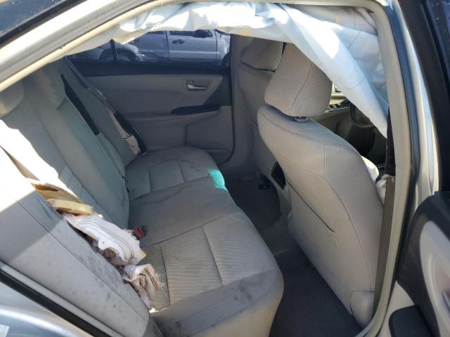 4T1BF1FK7FU924504 - 2015 TOYOTA CAMRY LE SILVER photo 10