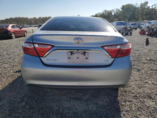 4T1BF1FK7FU924504 - 2015 TOYOTA CAMRY LE SILVER photo 6