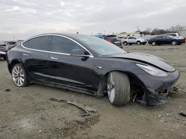 5YJ3E1EB4KF393262 - 2019 TESLA MODEL 3 Schwarz Foto 4