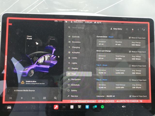 5YJ3E1EB4KF393262 - 2019 TESLA MODEL 3 Schwarz Foto 9