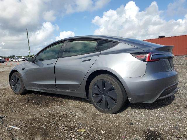 5YJ3E1EA1RF865032 - 2024 TESLA MODEL 3 ვერცხლისფერი ფოტო 2